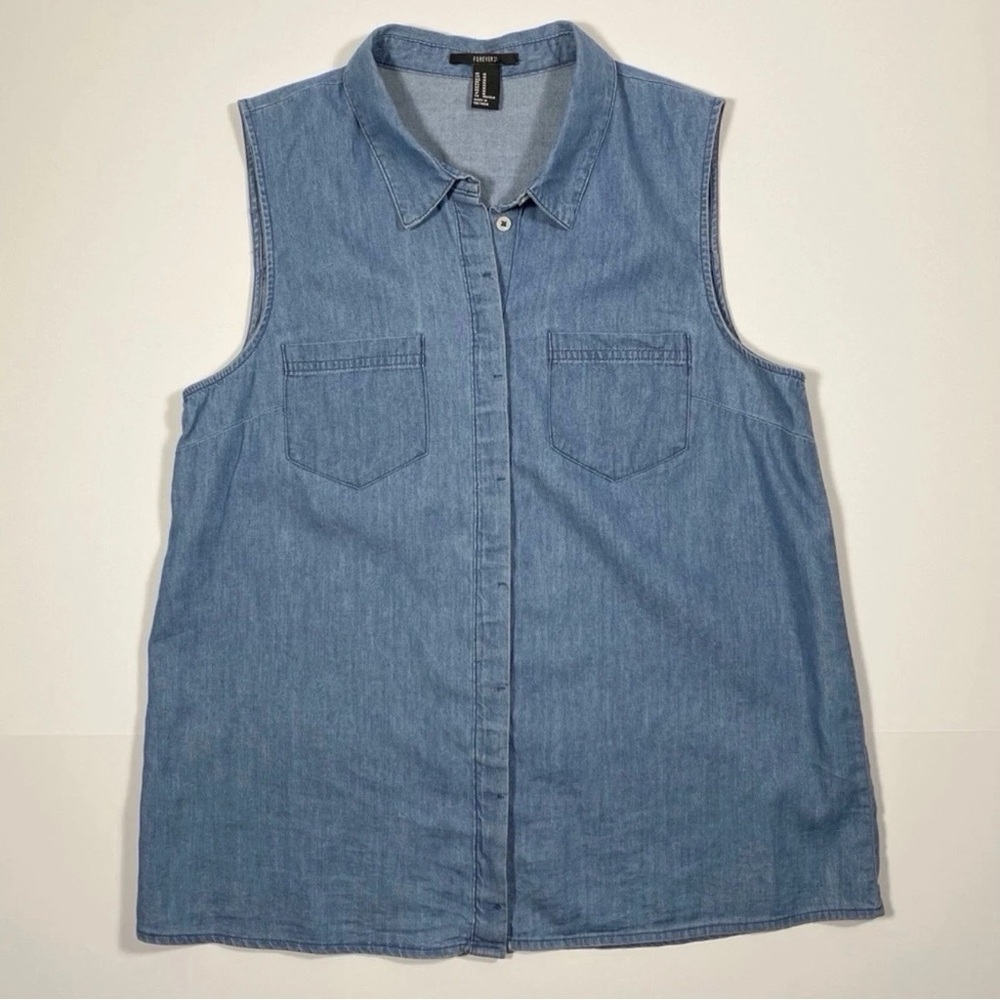 Forever 21 Womens Chambray Sz M Blue Button Up Sleeveless Pockets Preppy